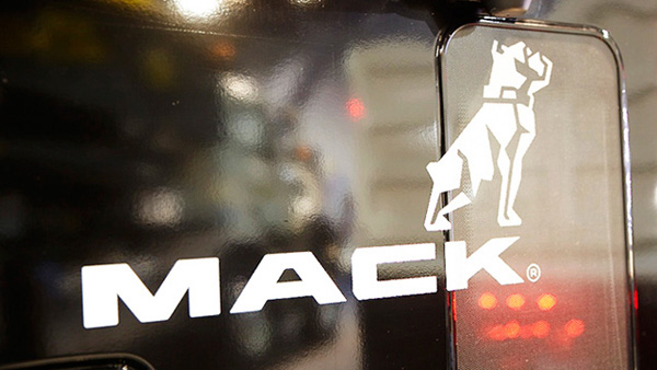 深圳VI设计分享之马克卡车（Mack）品牌形象标志