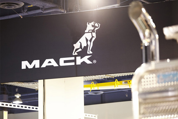 深圳VI设计分享之马克卡车（Mack）品牌形象标志